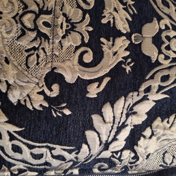 NWT Chico’s Size 2 Black Velvet to Gold Jacquard REVERSIBLE Quilted Vest( LG/12) - Picture 7 of 11